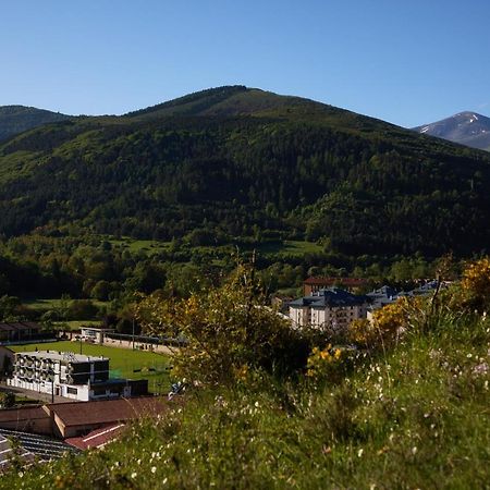 Hotel Del Trueno Ezcaray Eksteriør billede